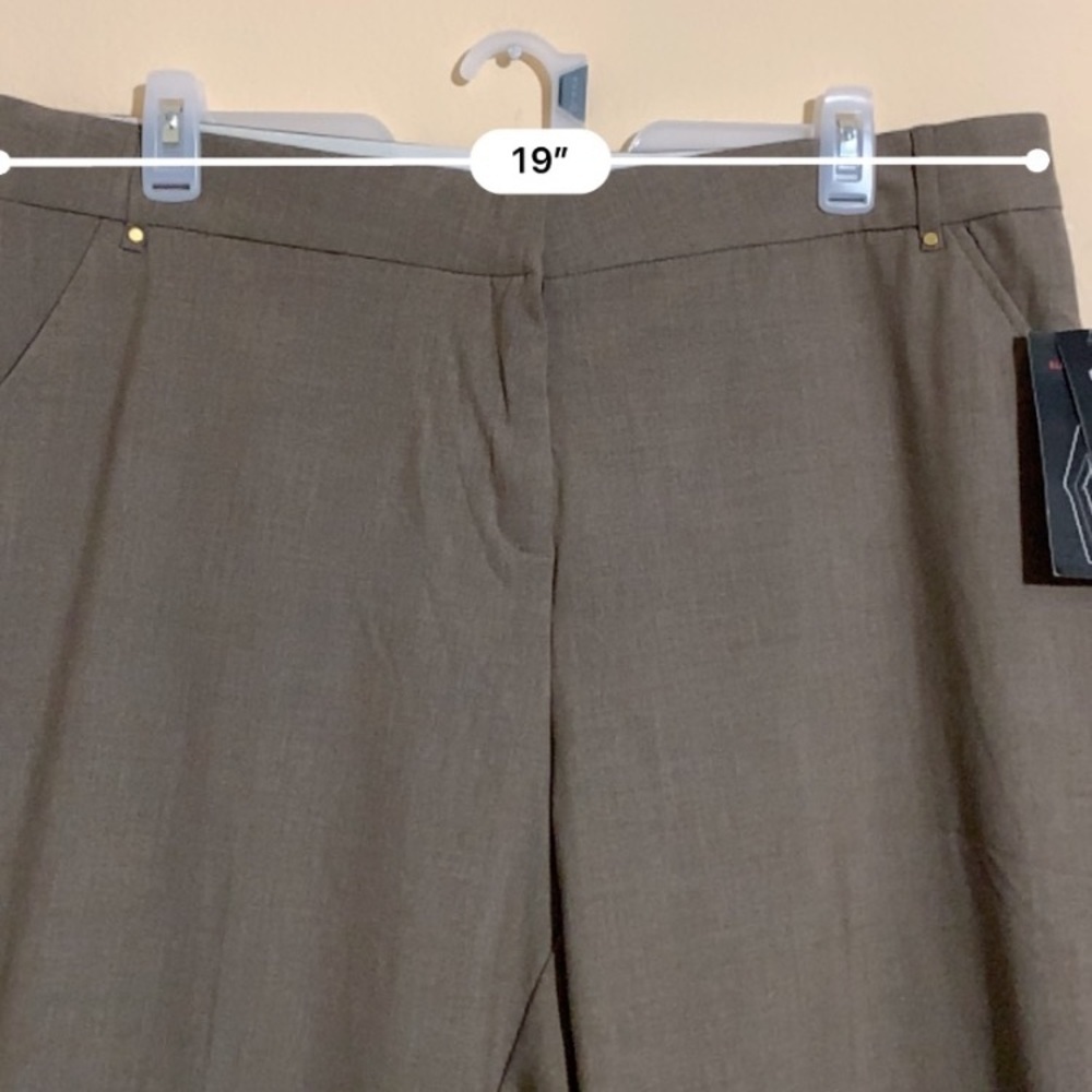 Briggs Women’s Stretch Capri Pants Size 18W - Picture 2 of 9
